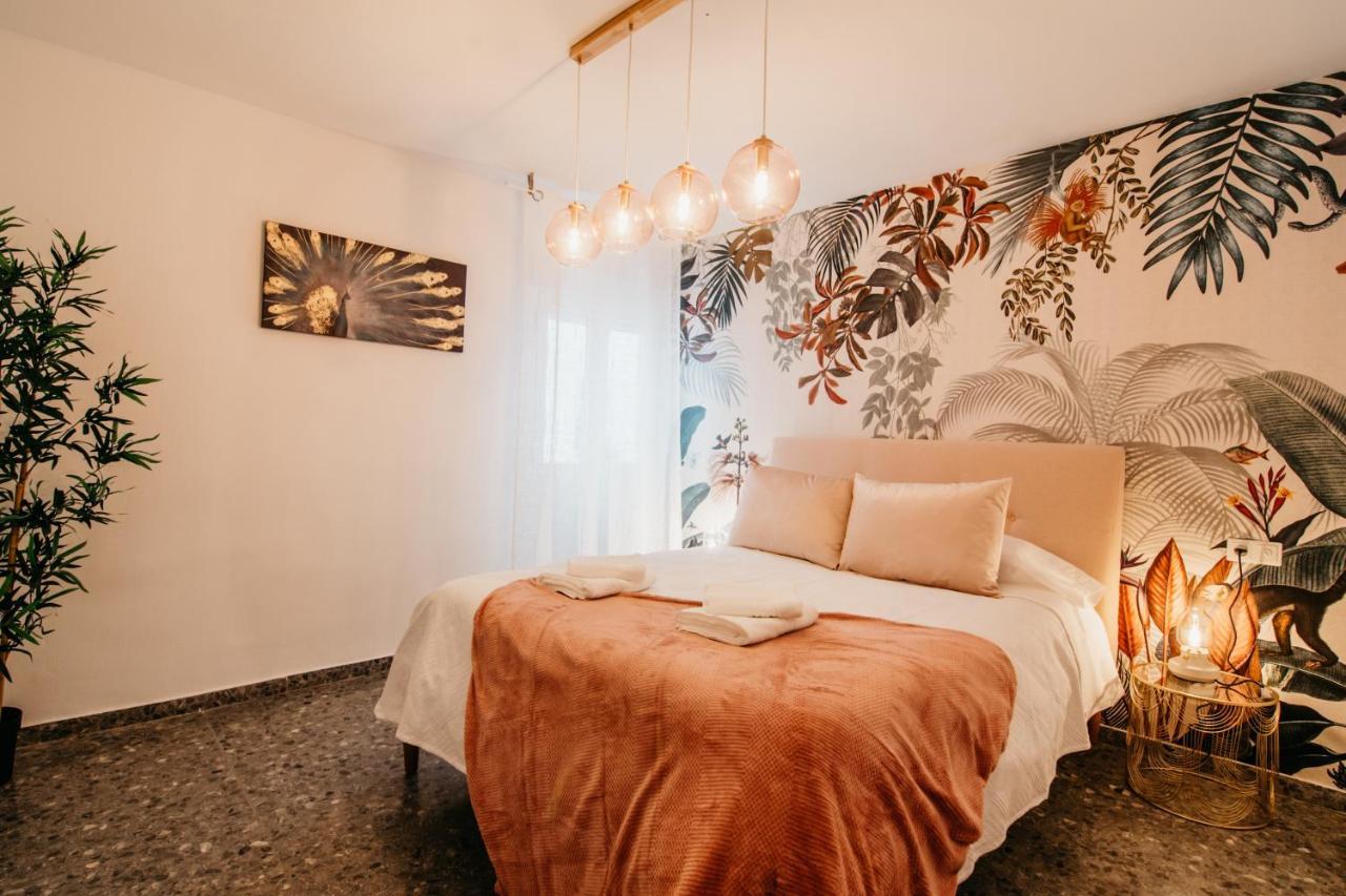 Tuguest Maria Luisa Apartment Granada Exterior photo