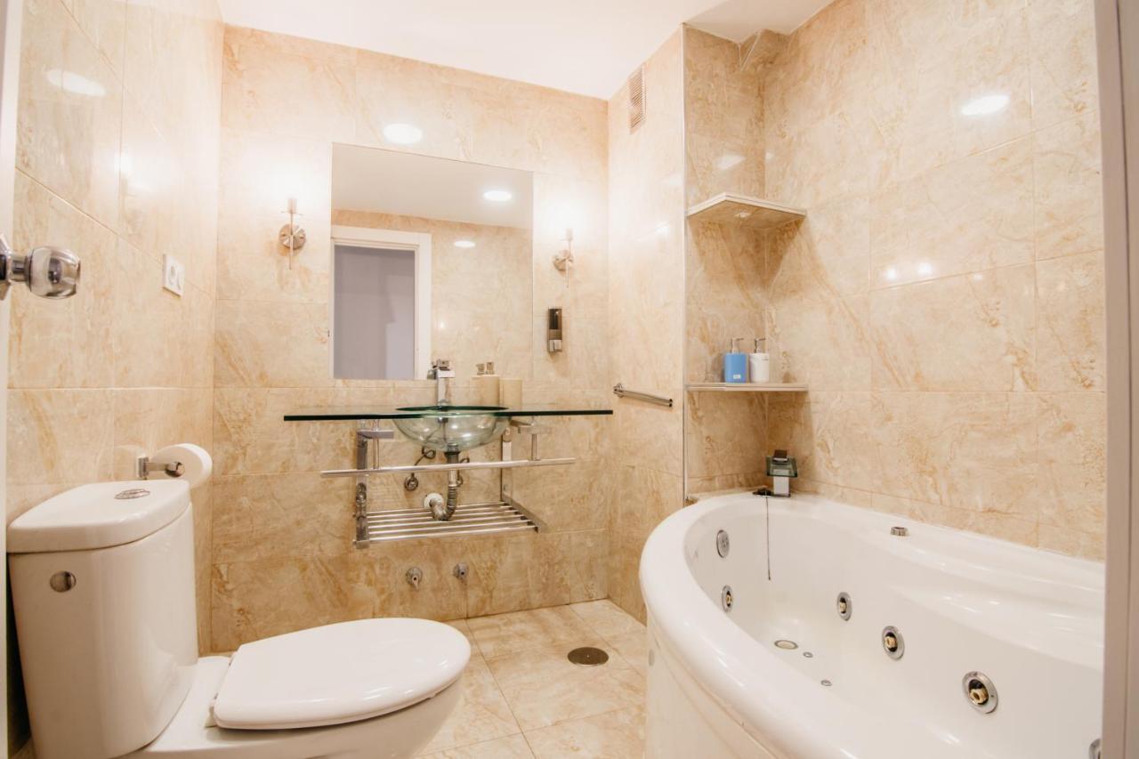 Tuguest Maria Luisa Apartment Granada Exterior photo